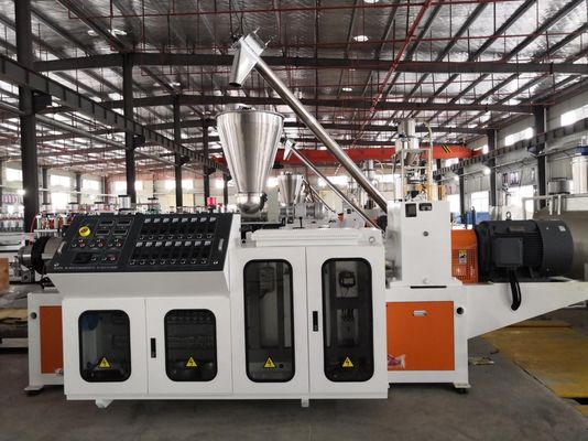 ABB 인버터 PVC WPC 플라스틱 프로필 제조 기계 창문 및 문