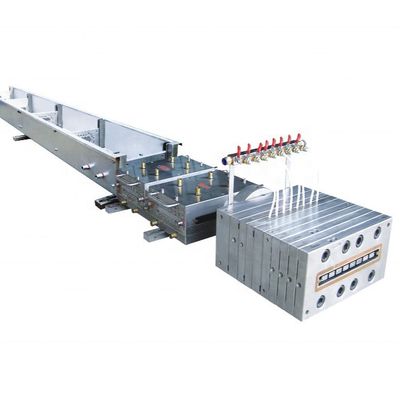 목재 플라스틱 복합 바닥 엑스트루더 기계 라인 150-200kg/h 용량