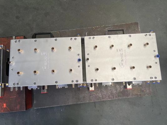 PVC 목재 플라스틱 폼 문 프레임 WPC PVC 창문 및 문 프로파일 진압을위한 폼