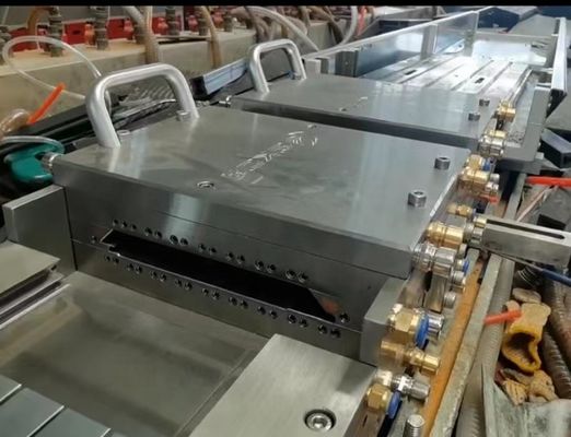 3CR17 PE 목재 곰팡이에 사용되는 재료