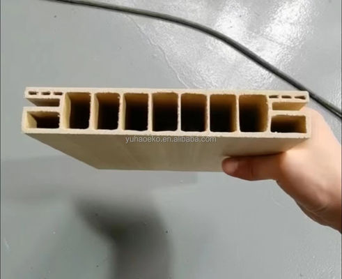 1 곰팡이 홀리 PVC 보조 프로필 문 및 WPC 나무 플라스틱 문 덮개 프레임 곰팡이