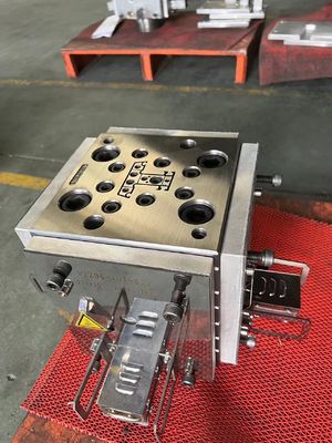 전문 PVC 프로파일 창문 외출 Mold 가정용 제품 곰팡이